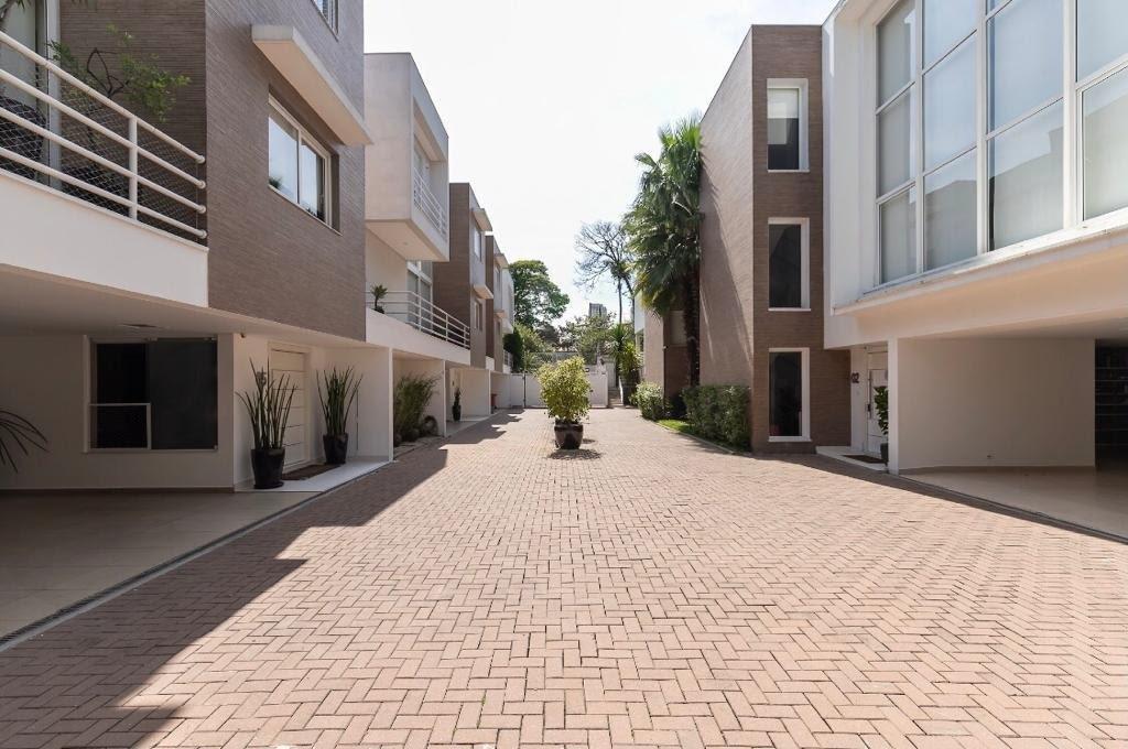 Casa em Condomínio 4 suítes 5 vagas a venda no Brooklin