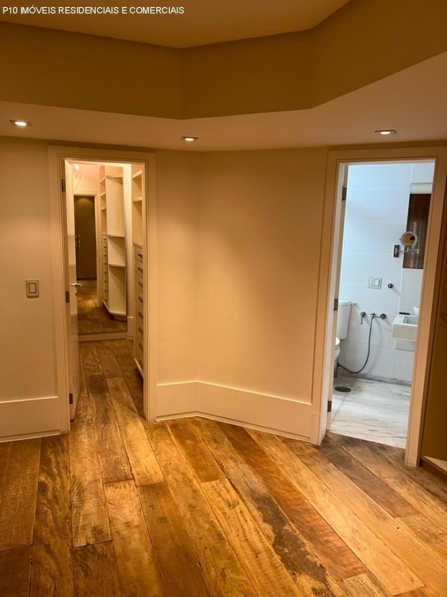 Apartamento com 3 suítes 3 vagas a venda no Itaim Bibi