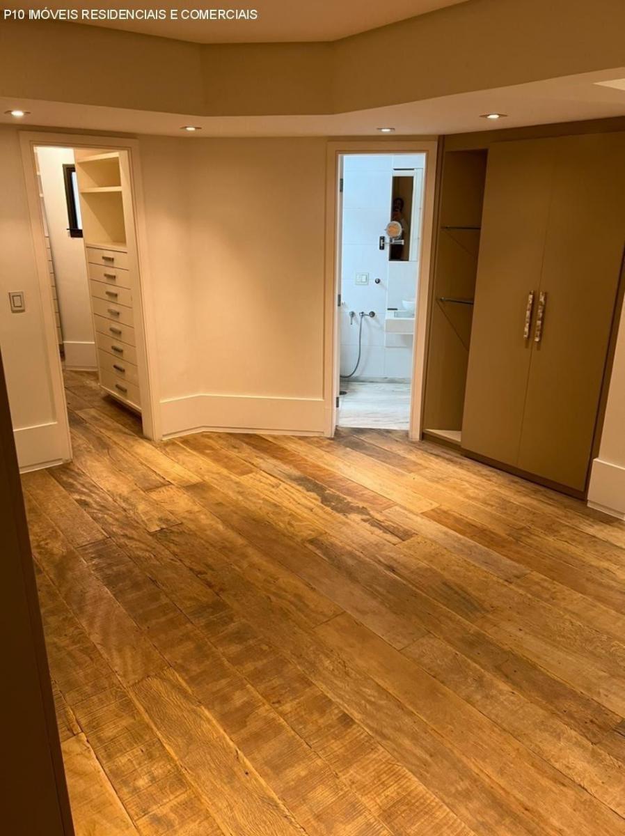 Apartamento com 3 suítes 3 vagas a venda no Itaim Bibi