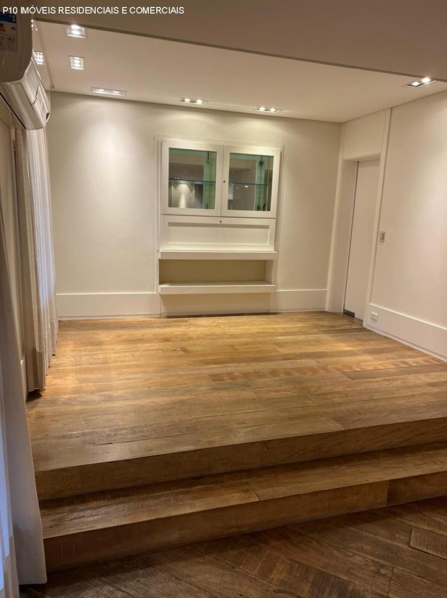 Apartamento com 3 suítes 3 vagas a venda no Itaim Bibi