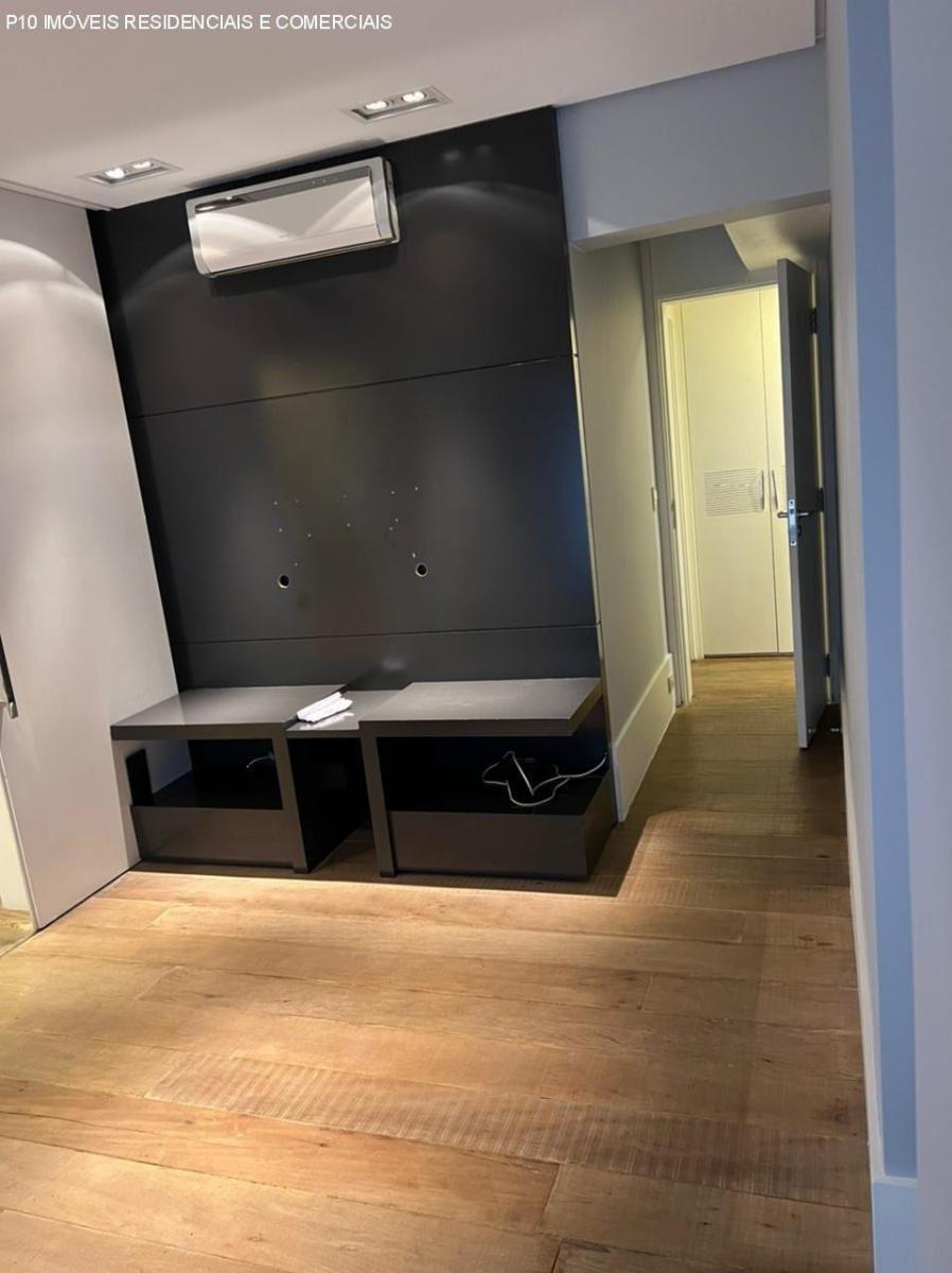 Apartamento com 3 suítes 3 vagas a venda no Itaim Bibi