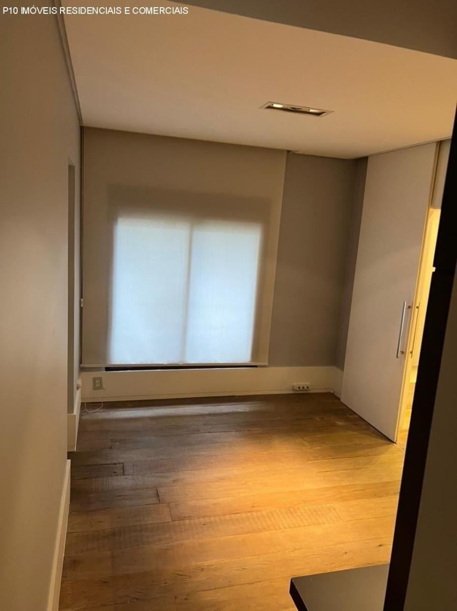 Apartamento com 3 suítes 3 vagas a venda no Itaim Bibi