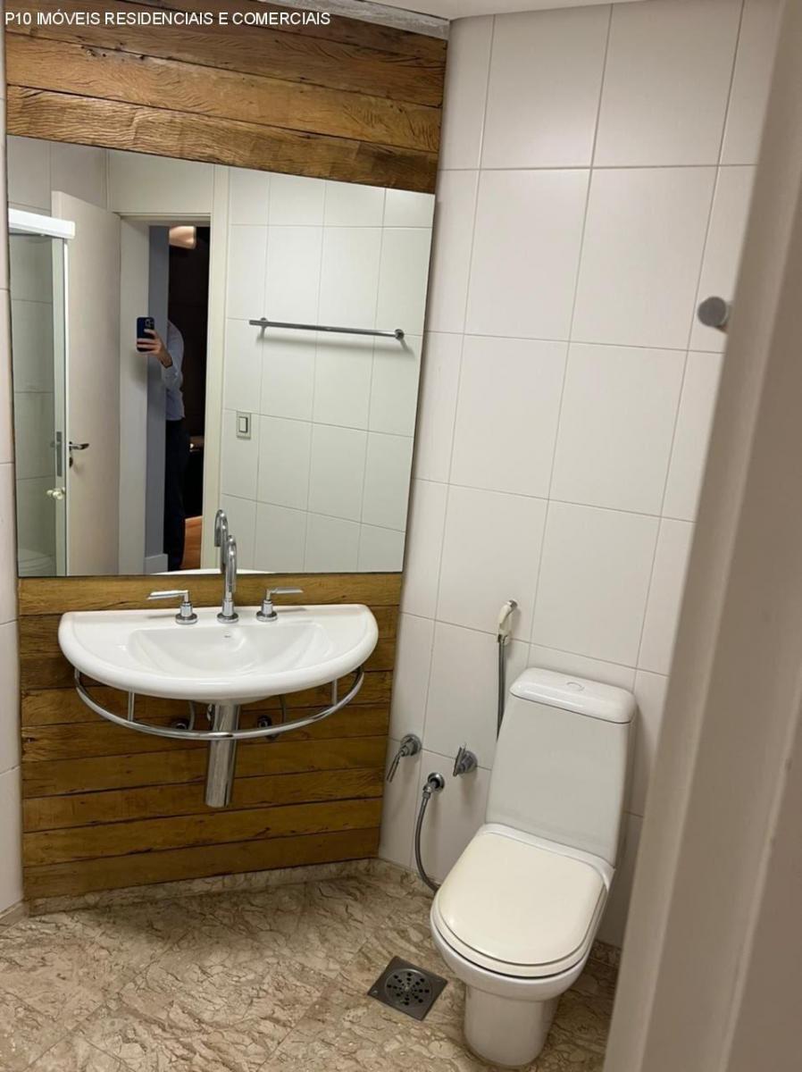Apartamento com 3 suítes 3 vagas a venda no Itaim Bibi