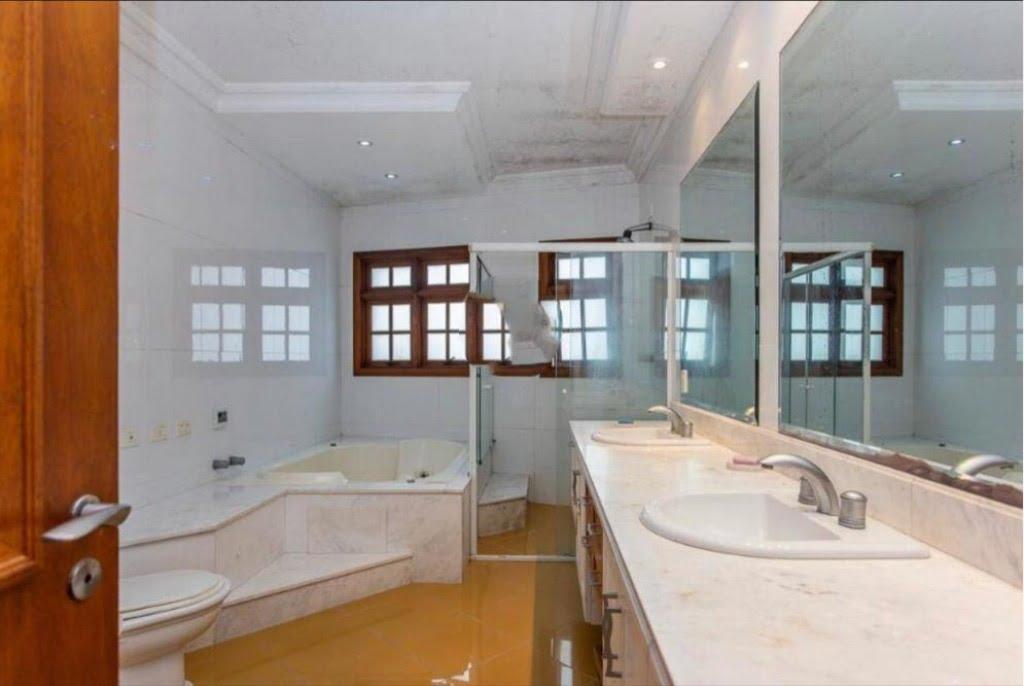 JARDIM VITÓRIA RÉGIA – Casa com 4 dormitorios 7 vagas a venda no Panamby