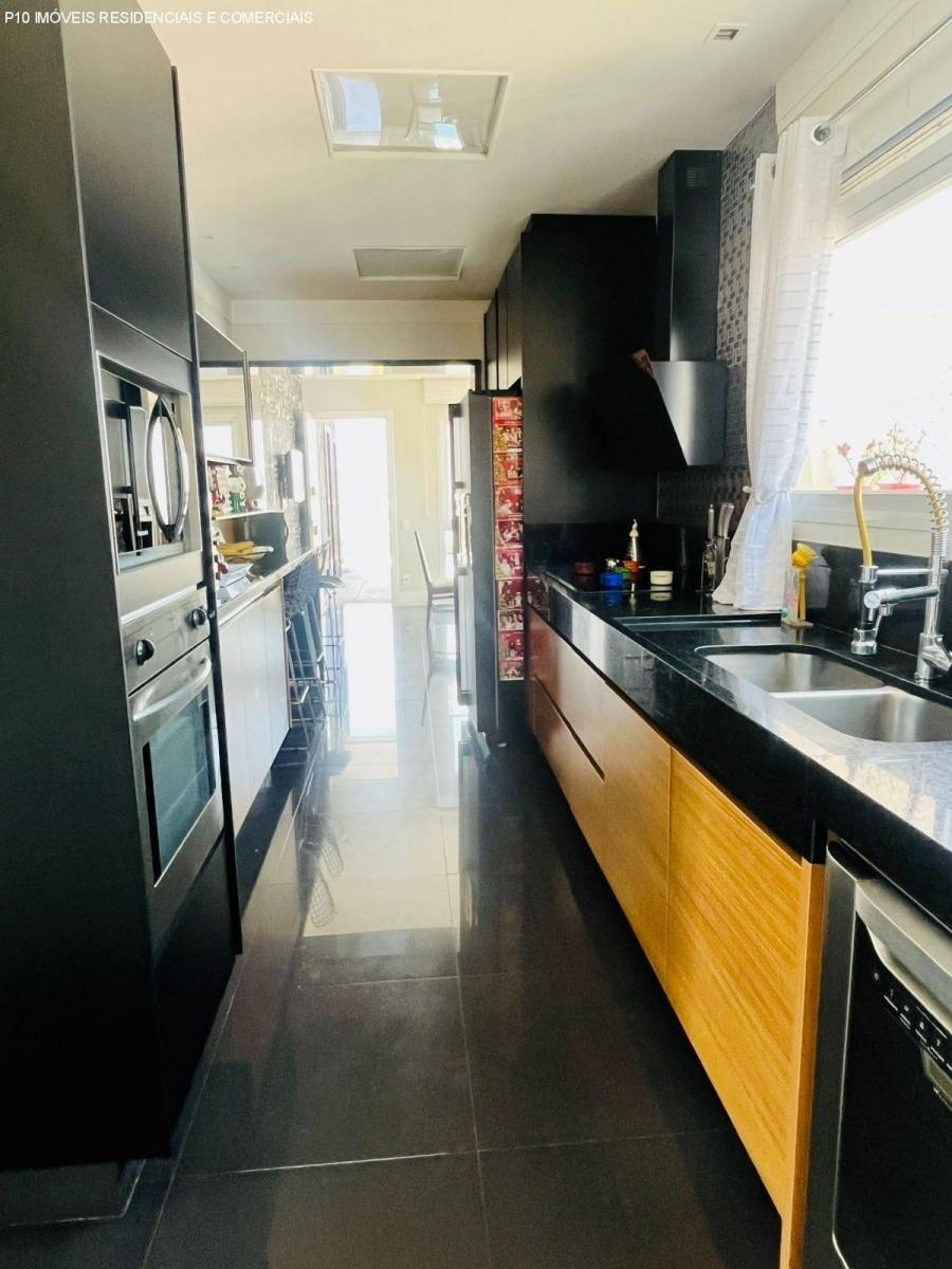Cobertura Duplex com 4 suítes 4 vagas a venda no Panamby