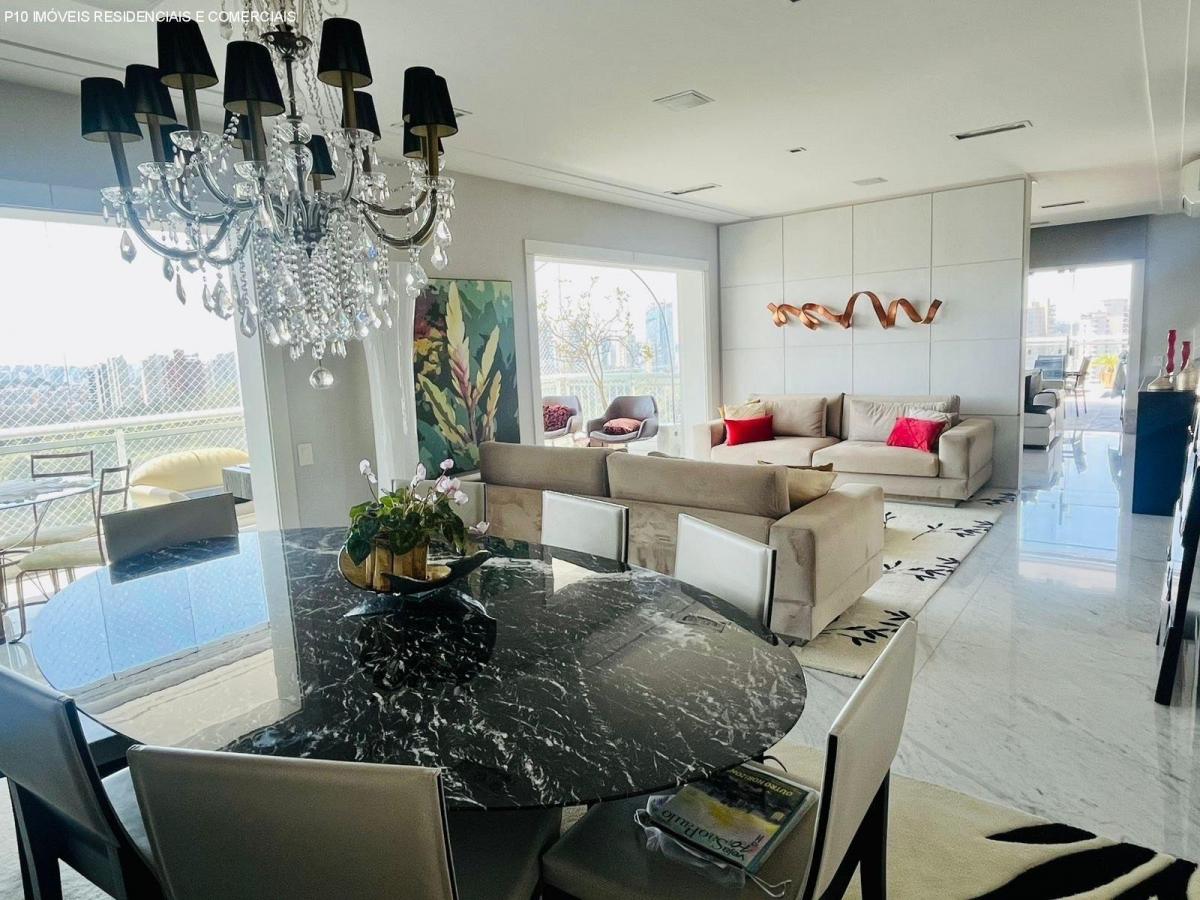 Cobertura Duplex com 4 suítes 4 vagas a venda no Panamby