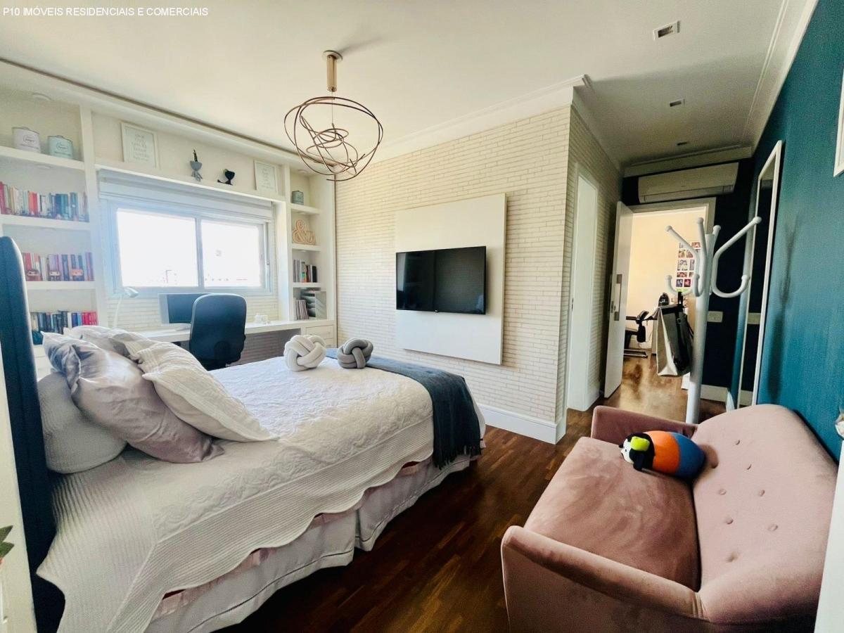 Cobertura Duplex com 4 suítes 4 vagas a venda no Panamby
