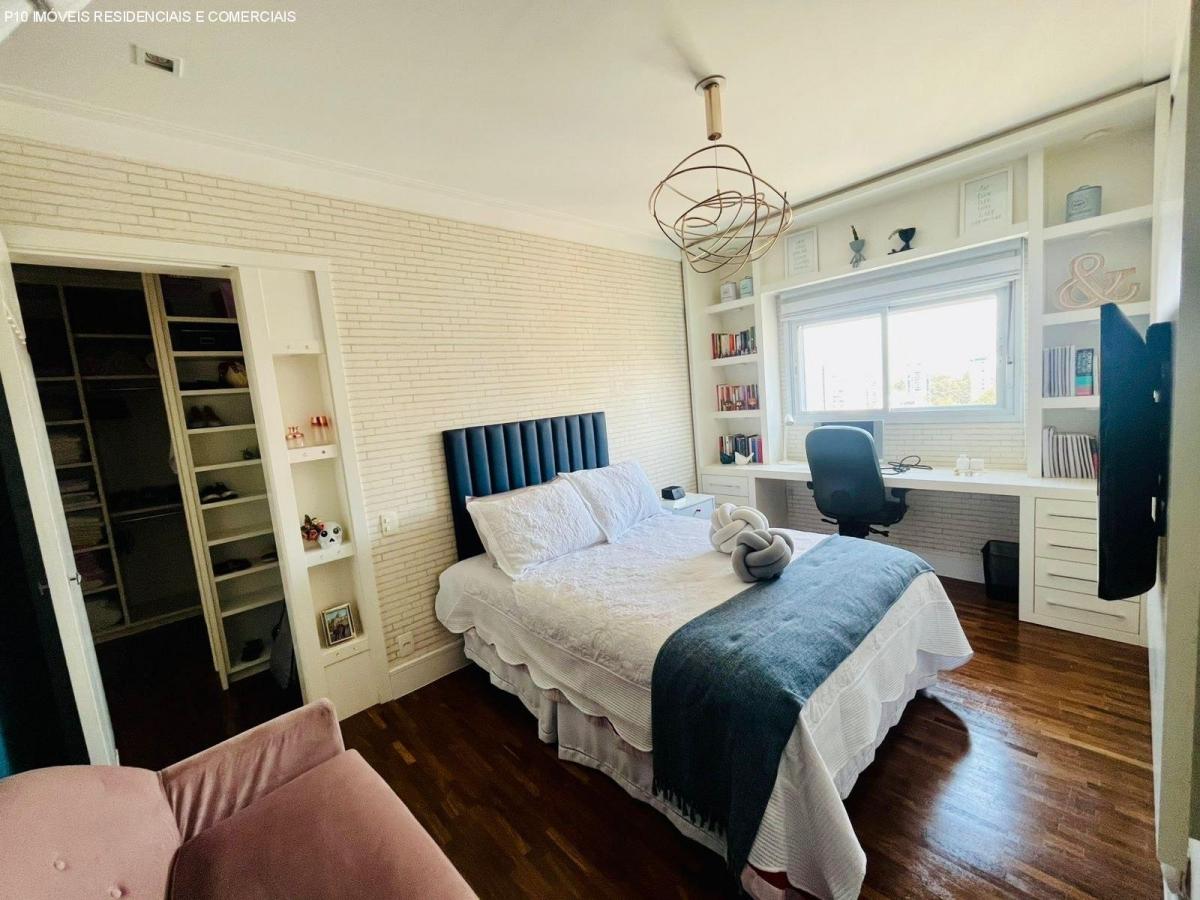 Cobertura Duplex com 4 suítes 4 vagas a venda no Panamby