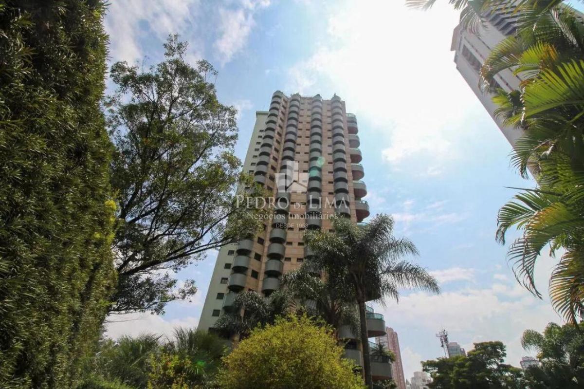 Apartamento 4 suítes e 5 vagas no Jardim Anália Franco – Condomínio Monte Verde