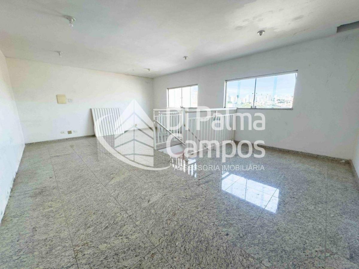 Salão para alugar com 192m² no Ipiranga em frente ao Hospital São Camilo.