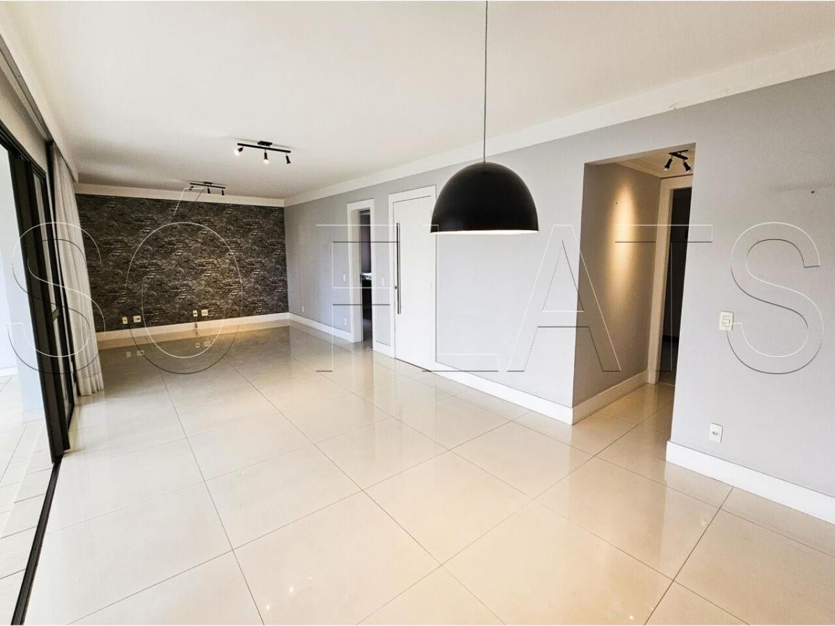 Apartamento alto padrão 210m² com 3 suítes e 4 vagas na Granja Julieta