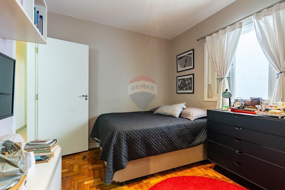 Casa à venda na Rua Heitor Penteado com 132m² 4 Quartos 1 Suíte na Edícula Potencial Comercial