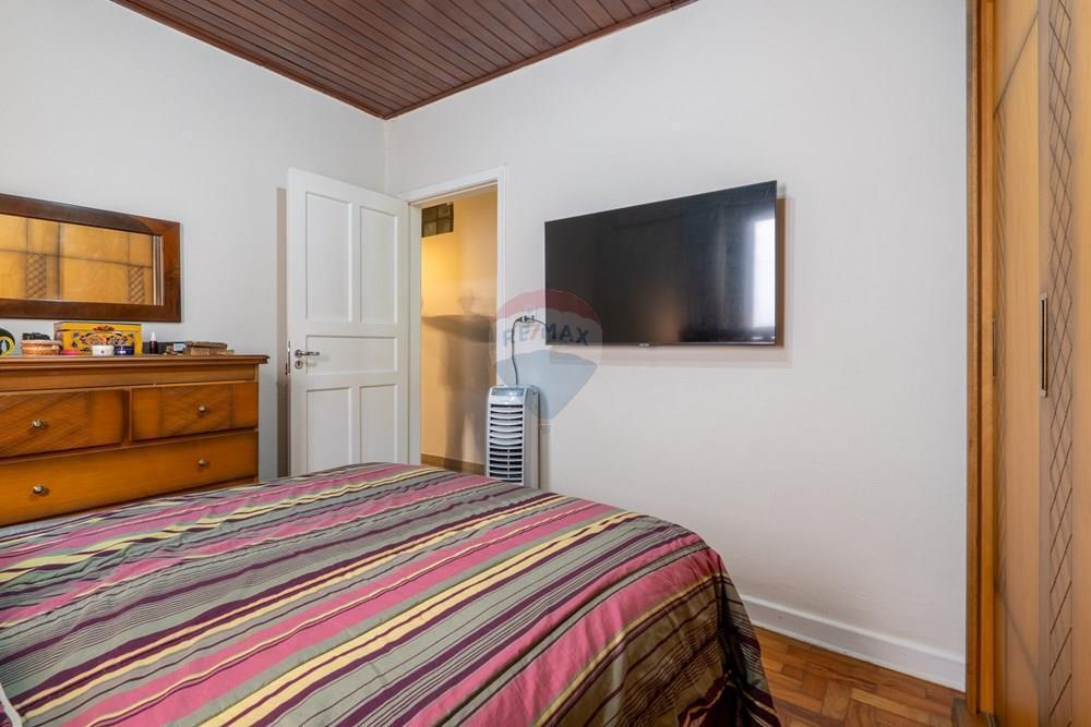 Casa à venda na Rua Heitor Penteado com 132m² 4 Quartos 1 Suíte na Edícula Potencial Comercial