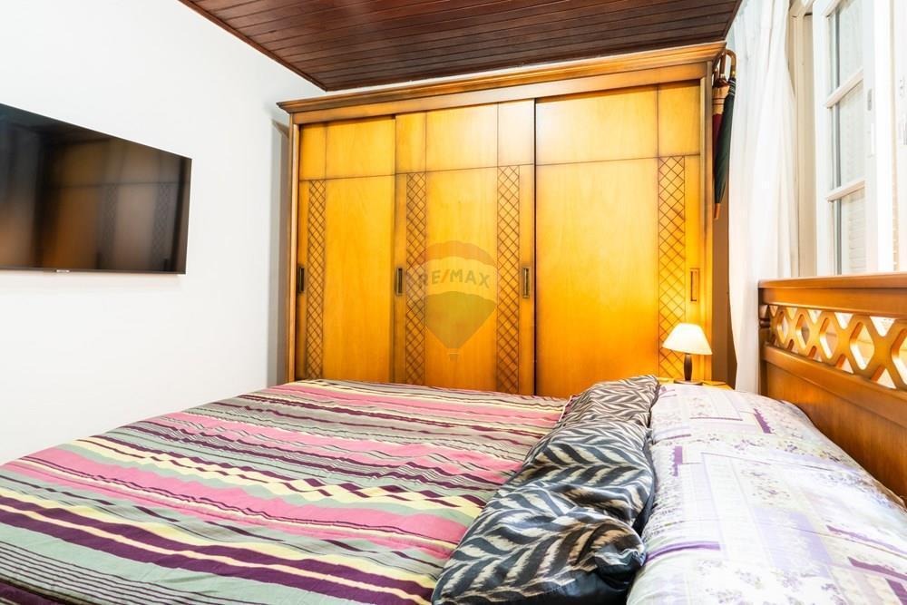 Casa à venda na Rua Heitor Penteado com 132m² 4 Quartos 1 Suíte na Edícula Potencial Comercial