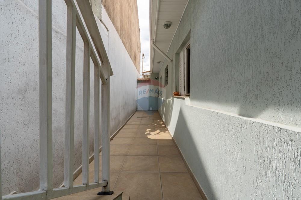 Casa à venda na Rua Heitor Penteado com 132m² 4 Quartos 1 Suíte na Edícula Potencial Comercial