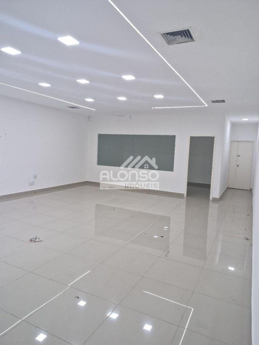 IMÓVEL COMERCIAL COM 3 PAVIMENTOS EM PINHEIROS