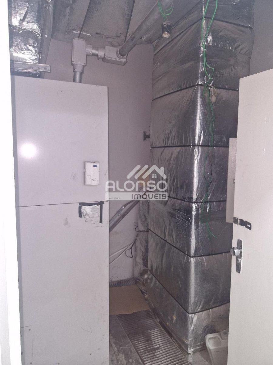 IMÓVEL COMERCIAL COM 3 PAVIMENTOS EM PINHEIROS