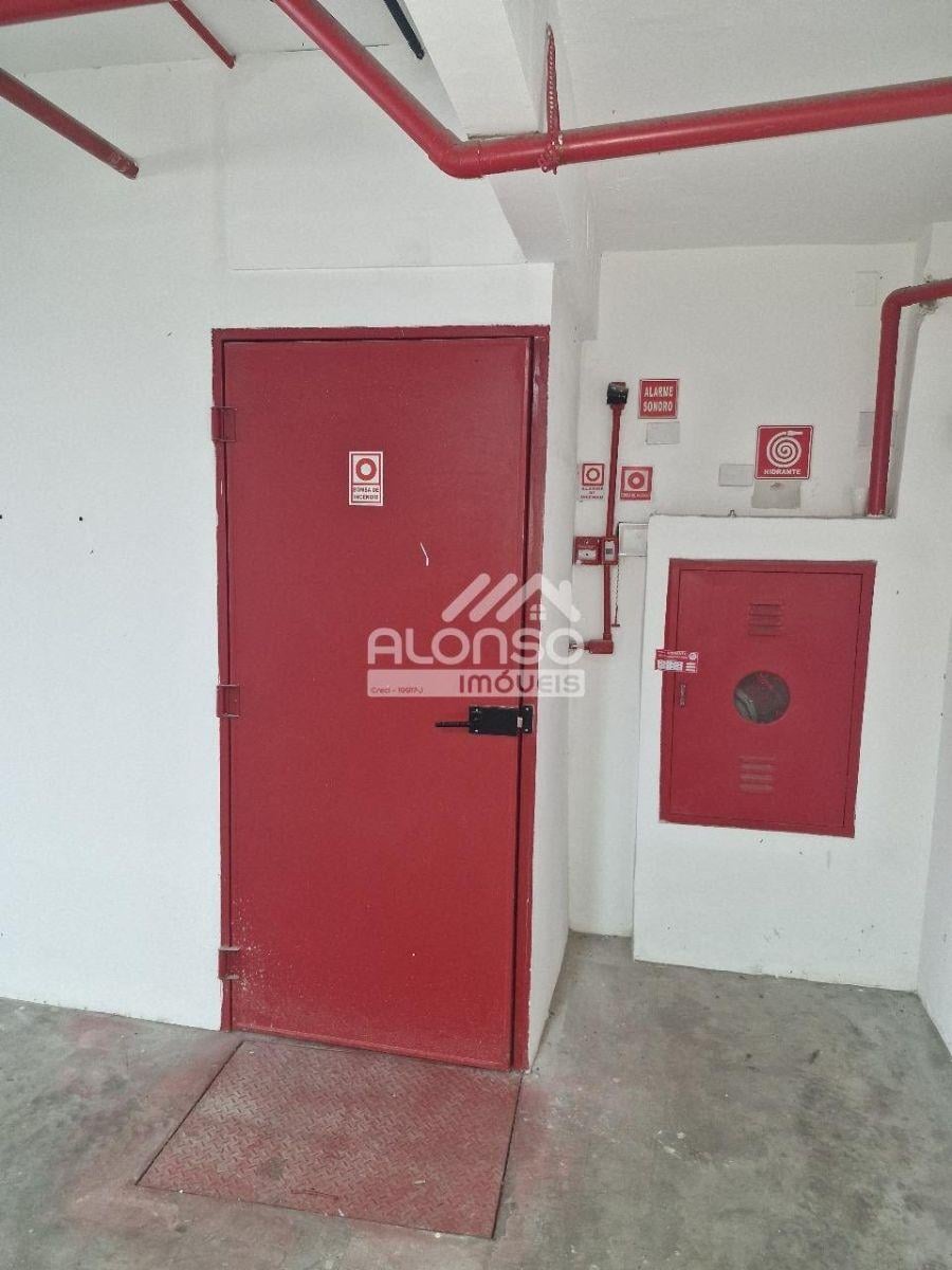 IMÓVEL COMERCIAL COM 3 PAVIMENTOS EM PINHEIROS