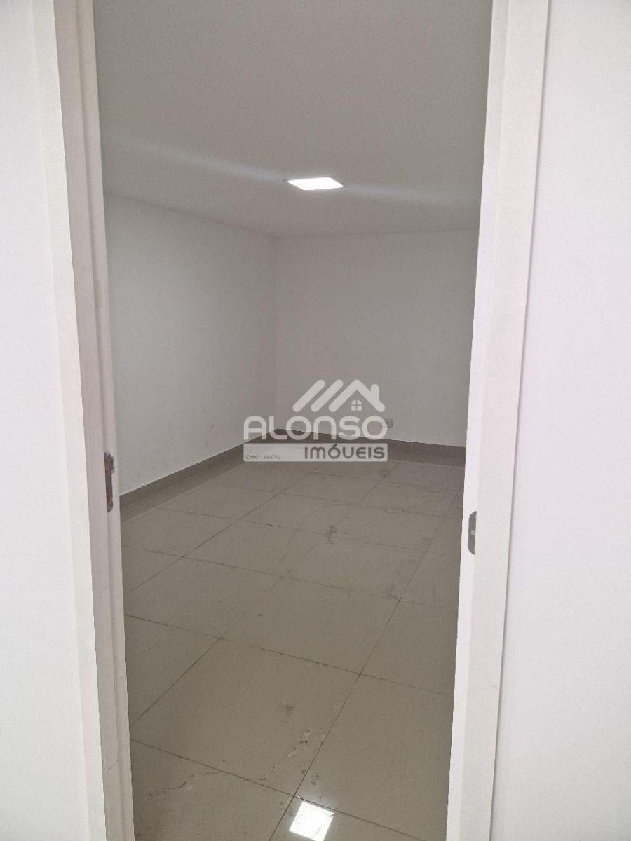 IMÓVEL COMERCIAL COM 3 PAVIMENTOS EM PINHEIROS