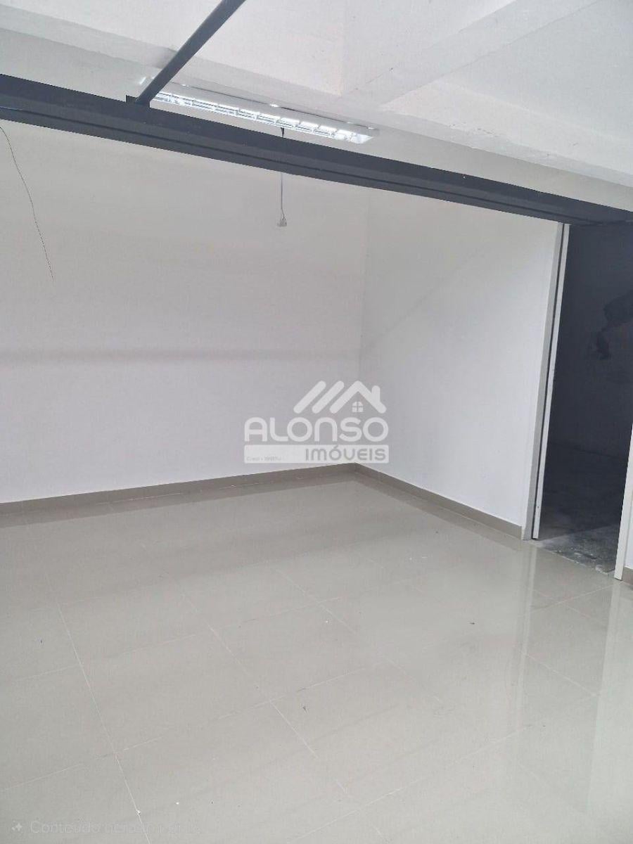 IMÓVEL COMERCIAL COM 3 PAVIMENTOS EM PINHEIROS