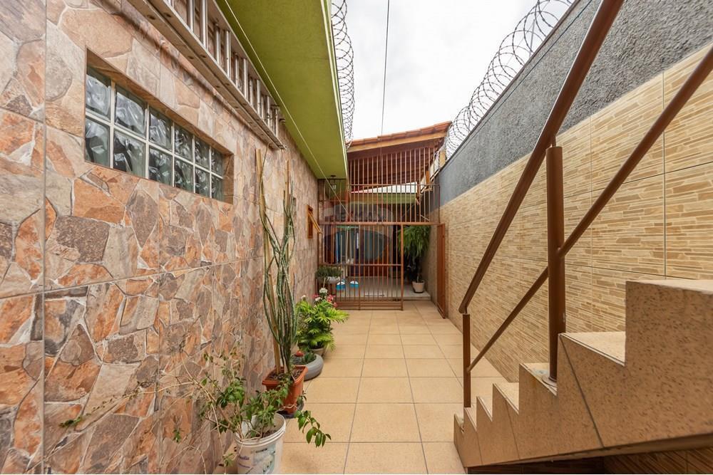 Oportunidade Única de Investimento na Vila Jaguara: Imóvel de Renda com 6 Unidades Independentes!