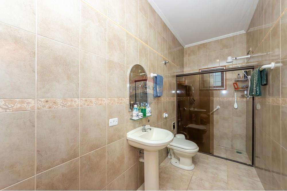 Oportunidade Única de Investimento na Vila Jaguara: Imóvel de Renda com 6 Unidades Independentes!