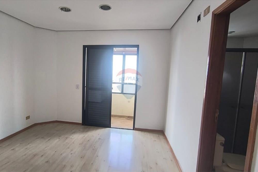 Excelente cobertura duplex para locação na Av Giovanni Gronch, 3 dormitórios sendo 1 suíte, sala de