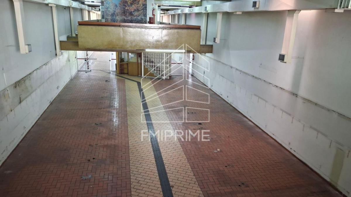 PRÉDIO COMERCIAL PARA ALUGAR NA LAPA, COM 1.200 M2 A.U , 20 VAGAS.