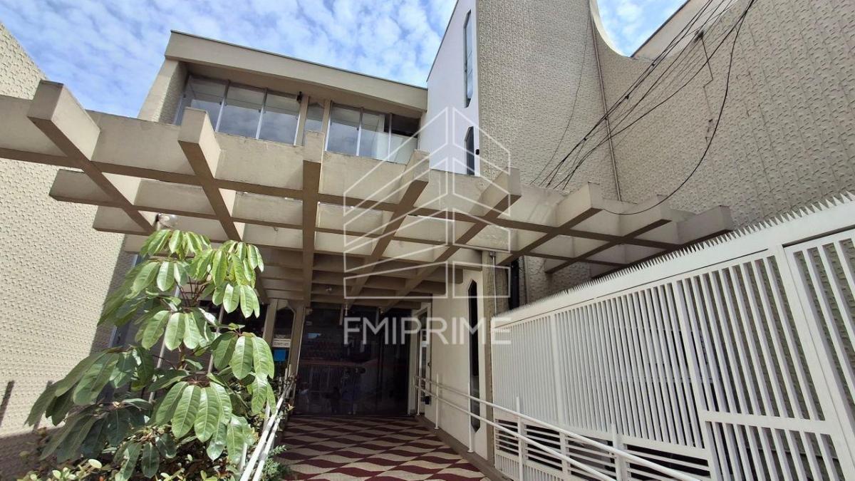 PRÉDIO COMERCIAL PARA ALUGAR NA LAPA, COM 1.200 M2 A.U , 20 VAGAS.