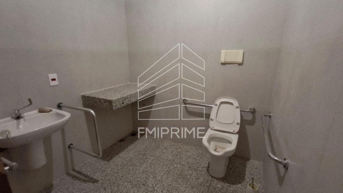 PRÉDIO COMERCIAL PARA ALUGAR NA LAPA, COM 1.200 M2 A.U , 20 VAGAS.