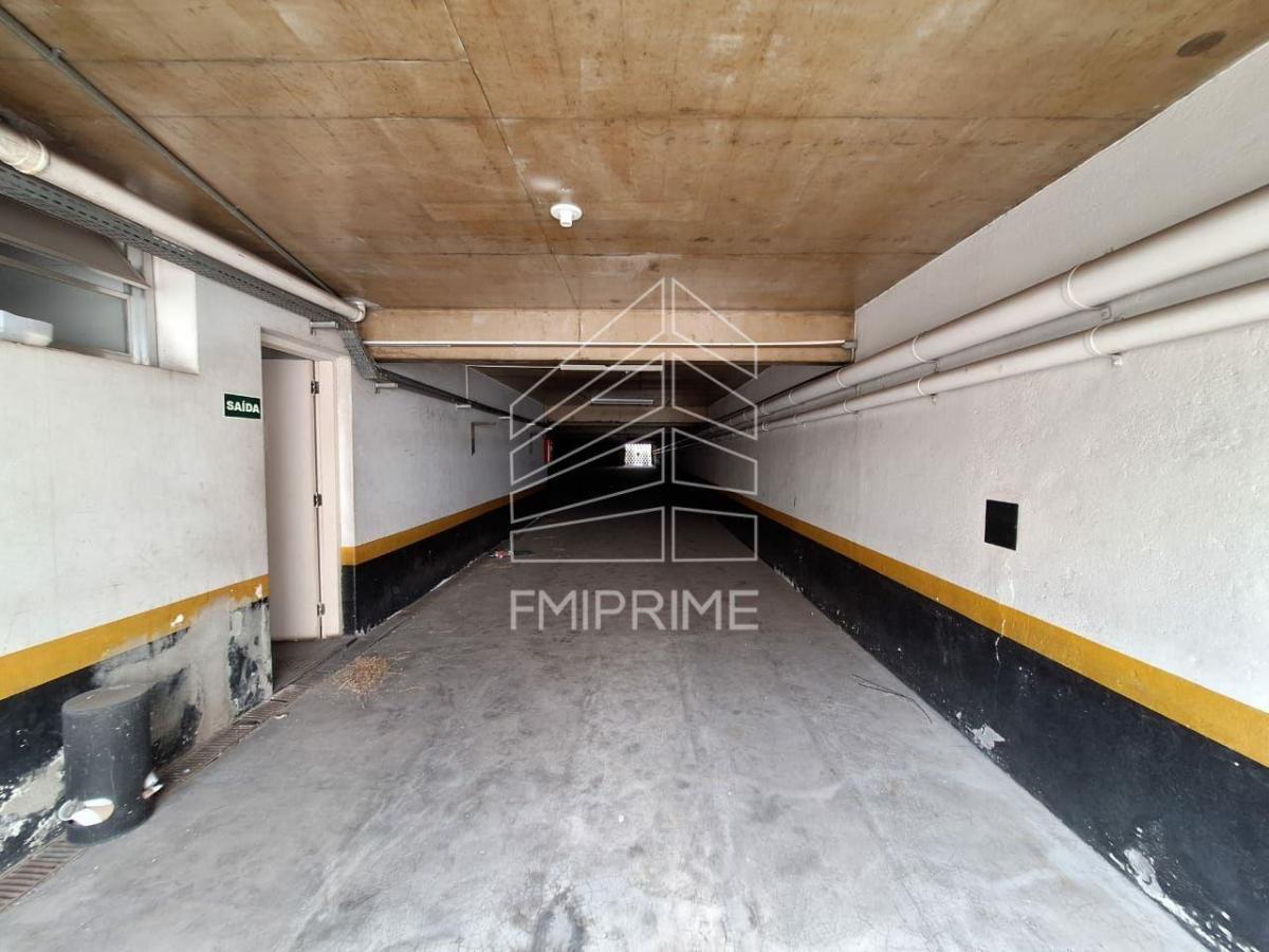 PRÉDIO COMERCIAL PARA ALUGAR NA LAPA, COM 1.200 M2 A.U , 20 VAGAS.