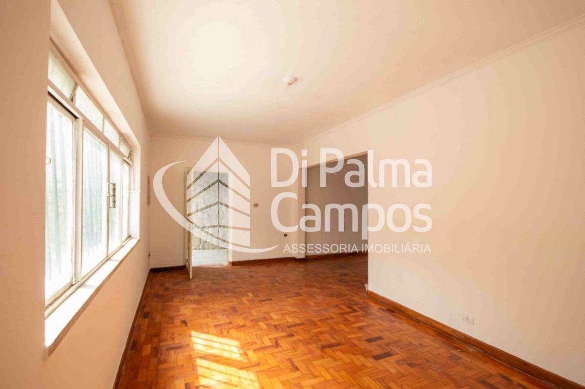 Casa residencial com 220m² para alugar no bairro do Ipiranga