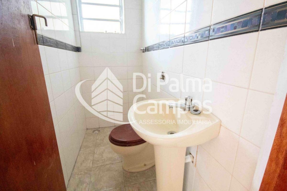 Casa residencial com 220m² para alugar no bairro do Ipiranga