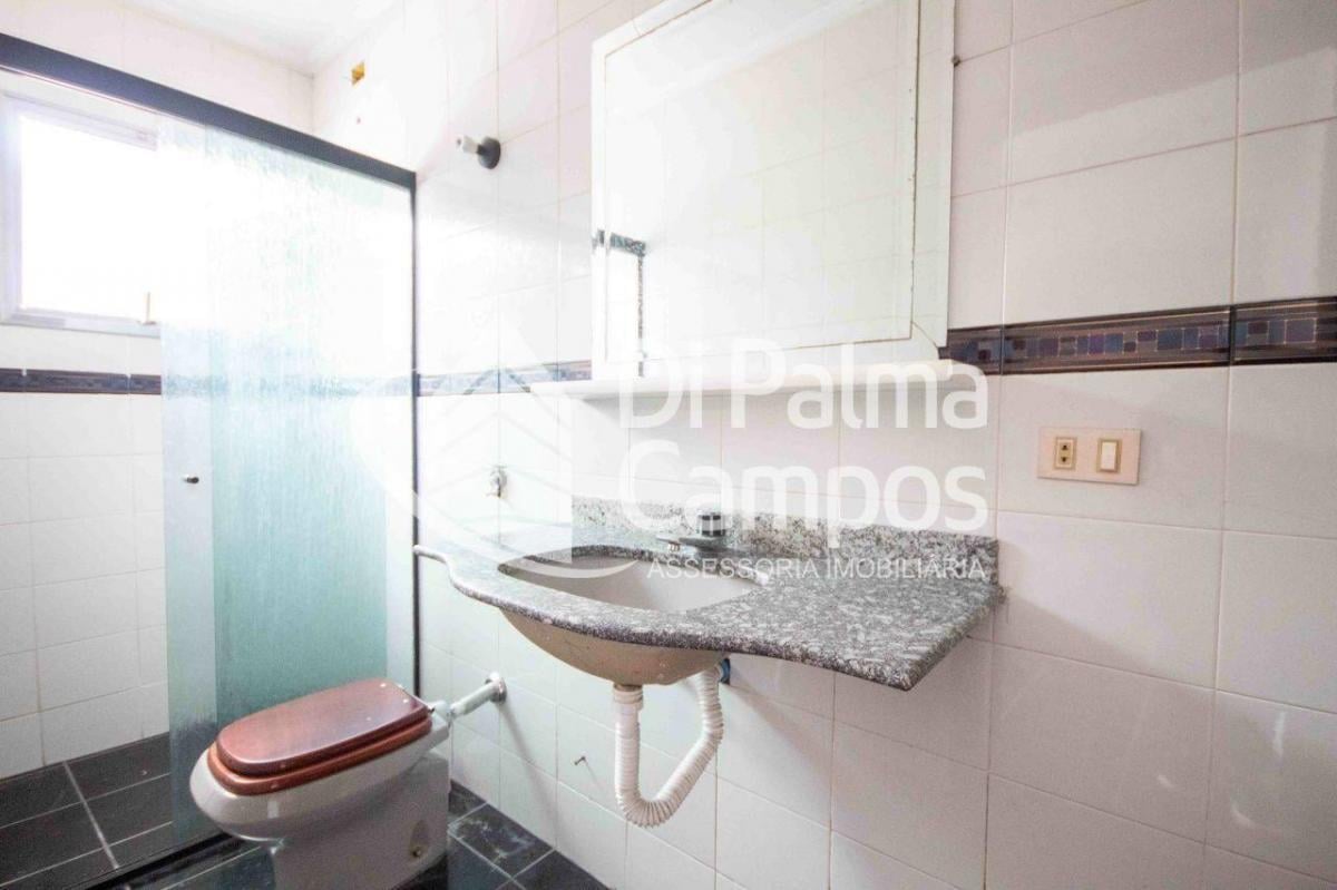 Casa residencial com 220m² para alugar no bairro do Ipiranga