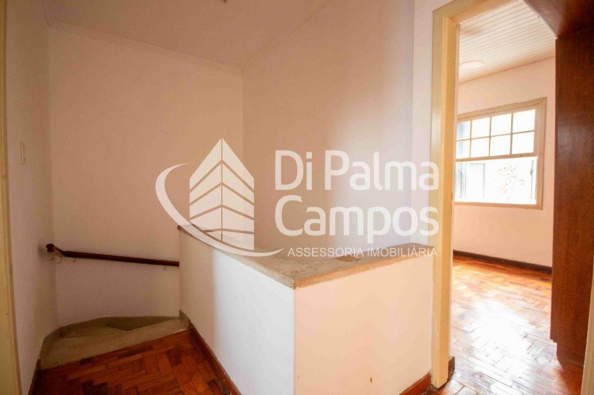 Casa residencial com 220m² para alugar no bairro do Ipiranga