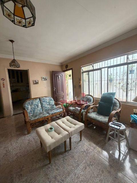 Casa com 03 suítes, para reforma no Alto da Lapa!