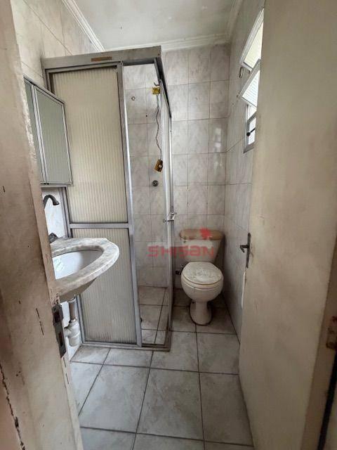 Casa com 03 suítes, para reforma no Alto da Lapa!