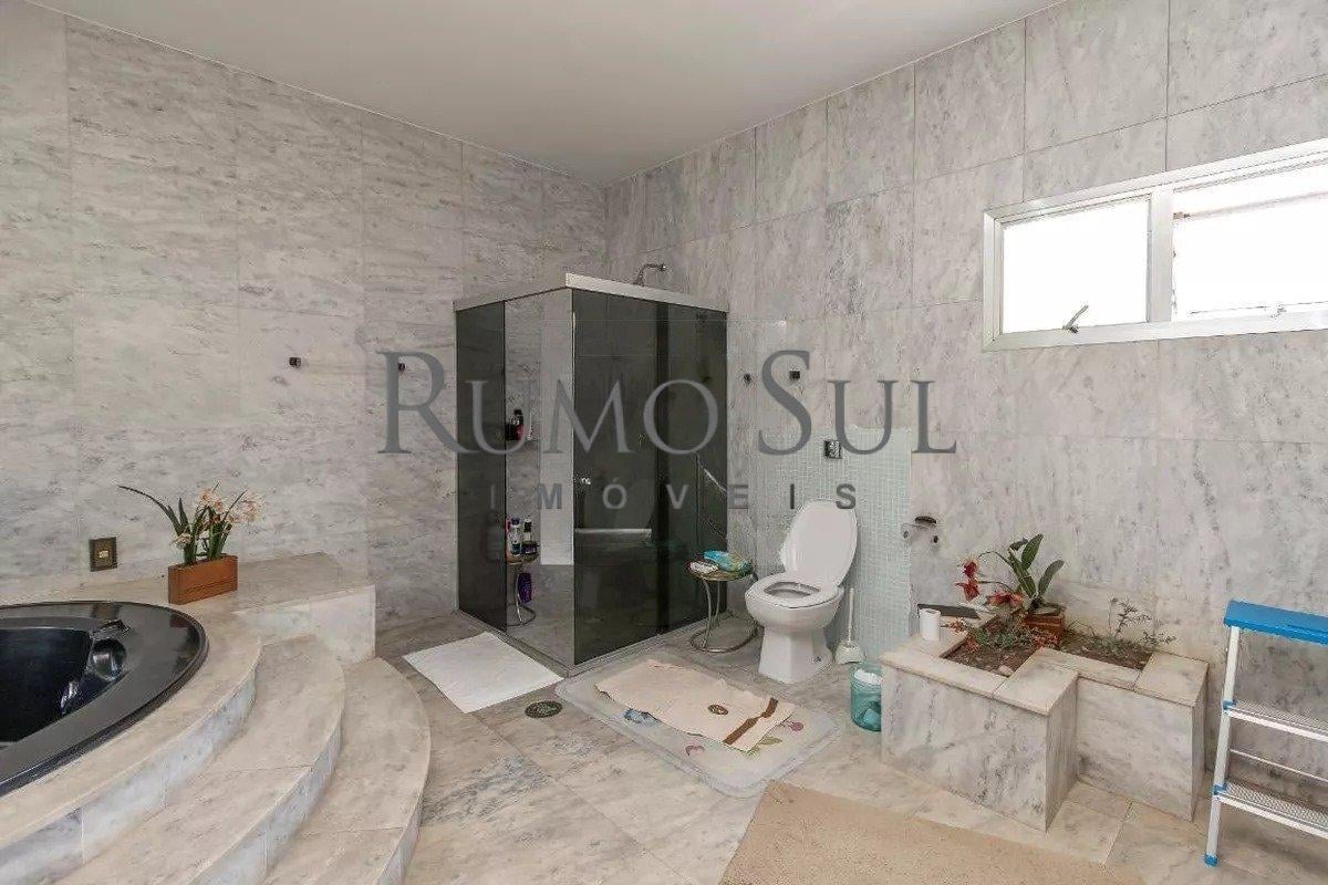 Casa para aluguel – no Jardim dos Estados