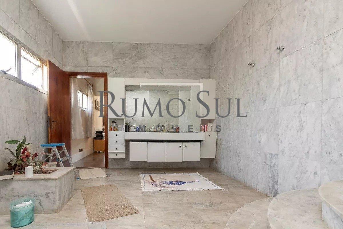 Casa para aluguel – no Jardim dos Estados