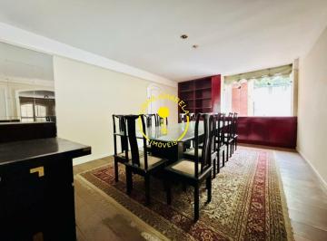 Casa com Amplo Espaço, Vista para Praça e Localização Privilegiada no Jardim Guedala