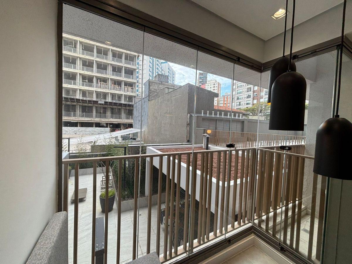 Studio na Vila Madalena, aluga, MOBILIADO, 27m² a passos da Estação do Metrô, São Paulo – SP