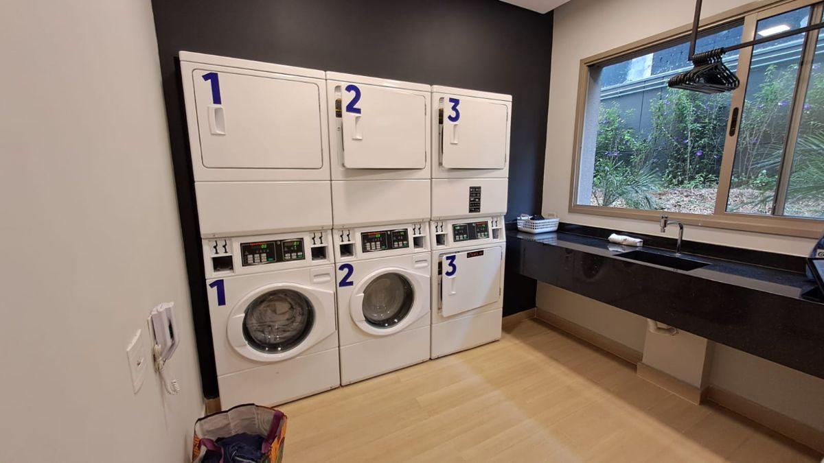 Studio na Vila Madalena, aluga, MOBILIADO, 27m² a passos da Estação do Metrô, São Paulo – SP