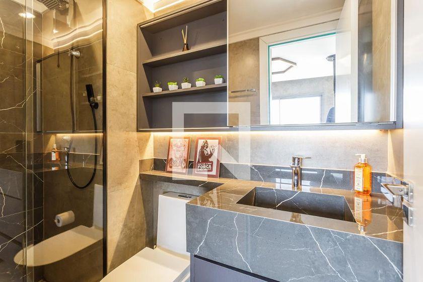 Casa à Venda – Vila Olímpia, 1 Quarto, 27 m² – São Paulo