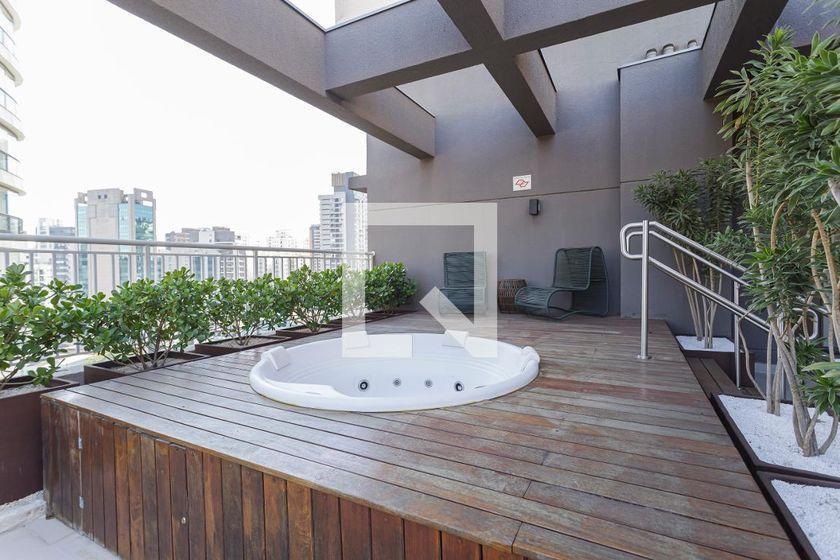 Casa à Venda – Vila Olímpia, 1 Quarto, 27 m² – São Paulo