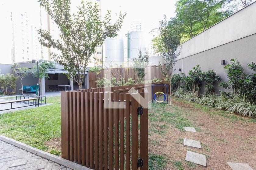 Casa à Venda – Vila Olímpia, 1 Quarto, 27 m² – São Paulo
