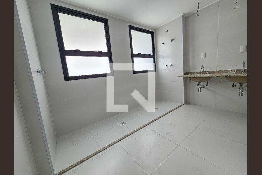 Apartamento à Venda – Chácara Santo Antonio, 3 Quartos, 227 m² – São Paulo