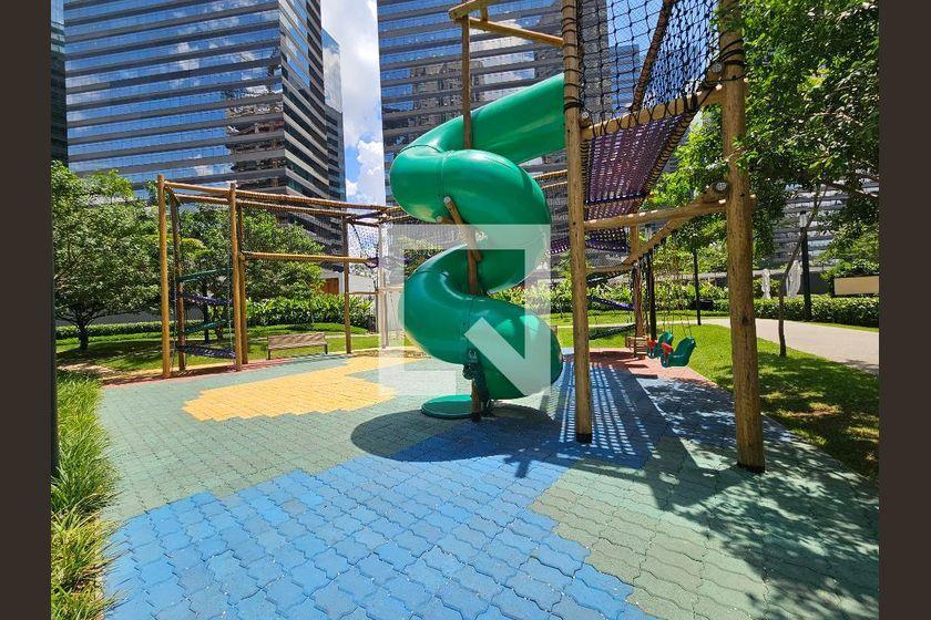 Apartamento à Venda – Chácara Santo Antonio, 3 Quartos, 227 m² – São Paulo