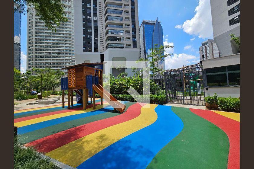 Apartamento à Venda – Chácara Santo Antonio, 3 Quartos, 227 m² – São Paulo