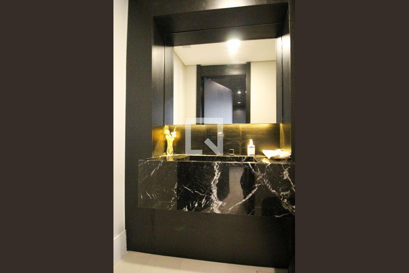 Apartamento à Venda – Vila Olímpia, 3 Quartos, 220 m² – São Paulo