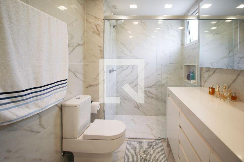 Apartamento à Venda – Vila Olímpia, 3 Quartos, 220 m² – São Paulo